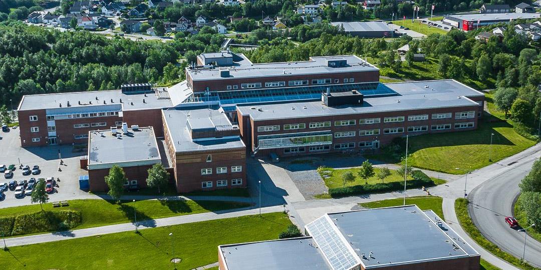 dronebilde av Bodin vgs